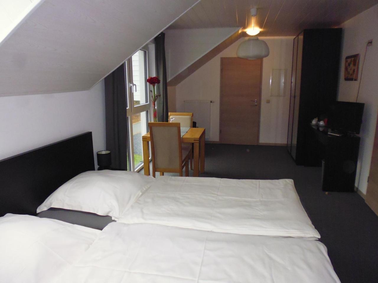B&B V.K. Pgmbh St. Vith Exteriör bild
